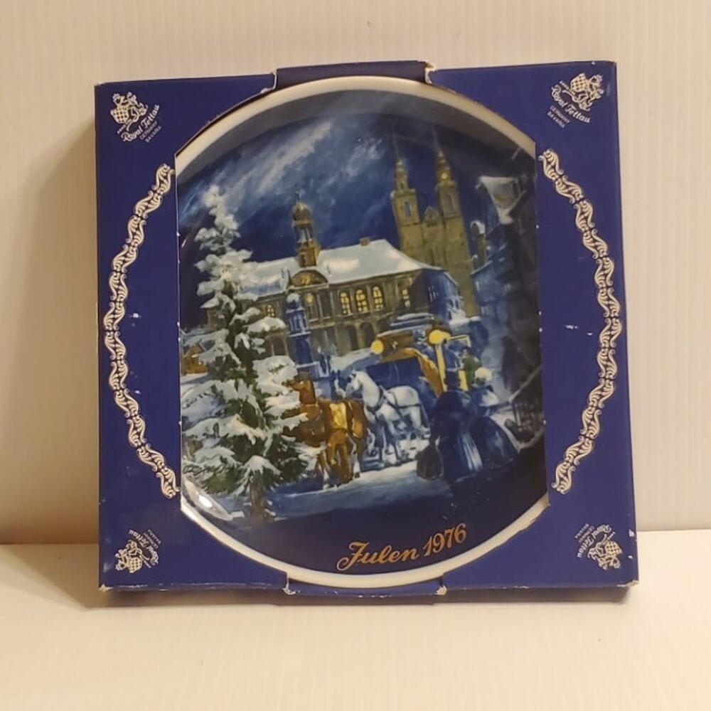 Christmas 1976 Royal Tettau plate. Collectible. Made in Germany Bavaria  Vintage